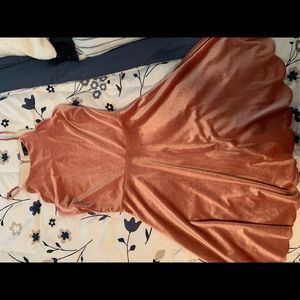 Women’s Pink Velvet Dress